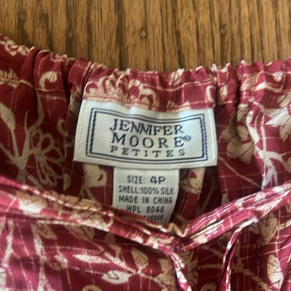 Jennifer Moore Red and Cream Silk Cropped Pants - Picture 7 of 12